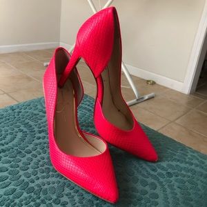 Pink pumps, Jessica Simpson